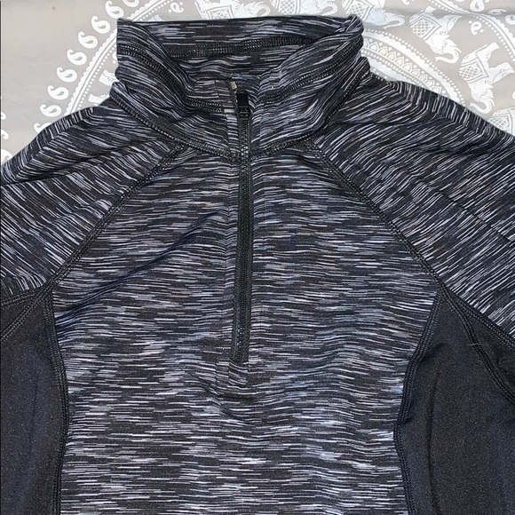 Calvin Klein Performance - Picture 2 of 2